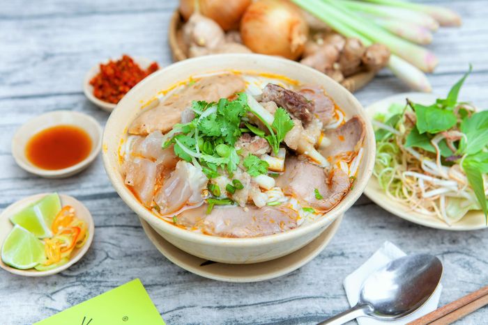 Hình ảnh tô bún Sụn Bò - SUNBO thơm ngon đầy ắp nguyên liệu