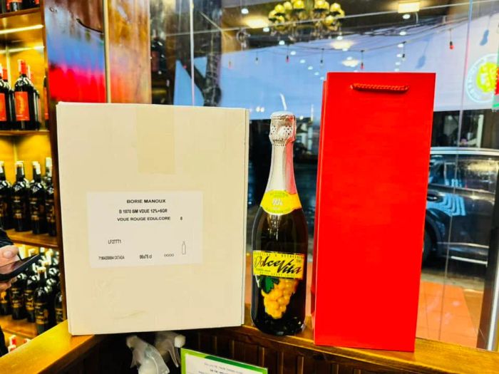 Không gian thưởng rượu sang trọng tại Luxury Club Wine & Cigar