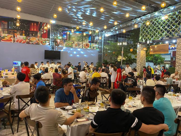 ĐẢO NGỌC Restaurant - Không Gian Tiệc Sang Trọng Với Món Ăn Tuyệt Vời