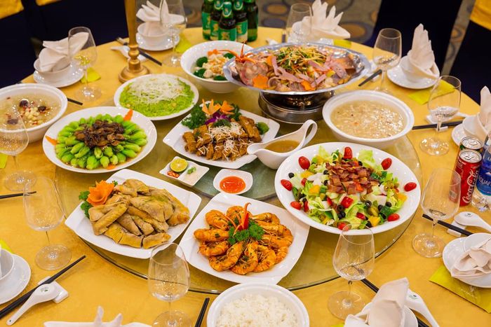 Nhà Hàng ĐẢO NGỌC - Không Gian Tiệc Sang Trọng Với Món Ngon Đặc Sắc