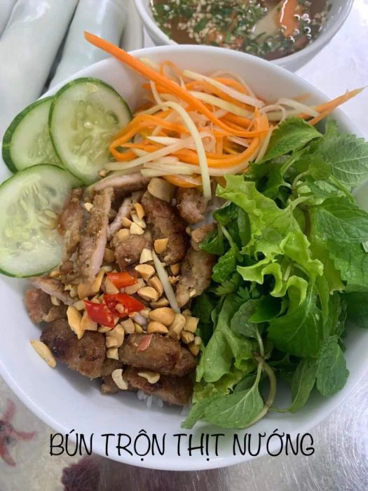 Hình ảnh không gian ấm cúng tại Bún Chả Hà Liên