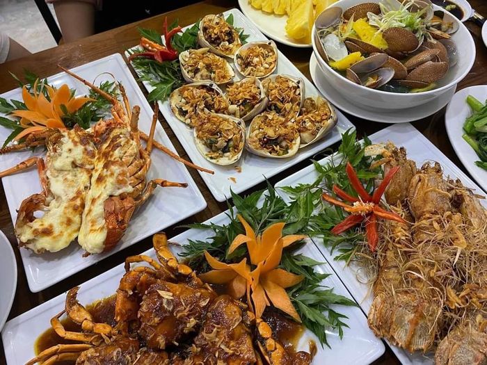 Nhà Hàng Hùng Thuý - Ảnh 1