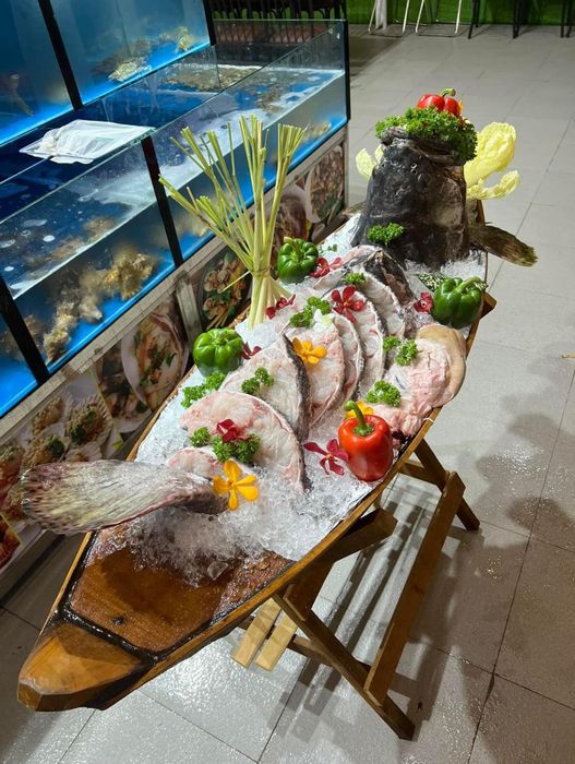 Ẩm Thực Hoàng Kim - Không Gian Tiệc Sang Trọng Tại Quận 12