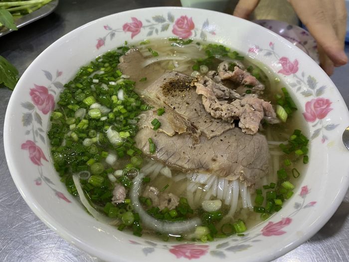 Hình ảnh tô phở thơm ngon tại Phở Cây Sung
