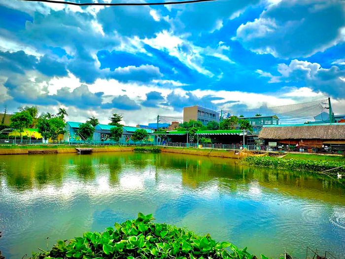 Nhà Hàng Sinh Thái VƯỜN THẠNH LỘC - Không Gian Sinh Thái Tươi Mát