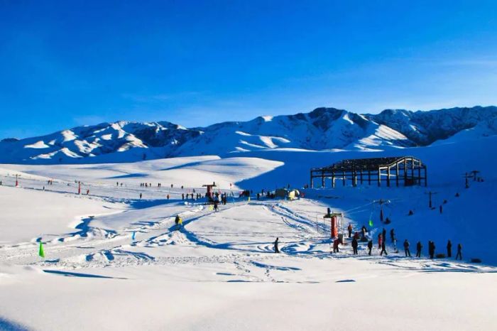 Trải nghiệm trượt tuyết đầy thú vị tại Tây Tạng