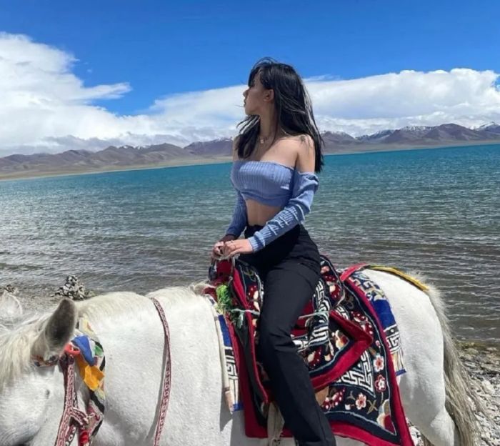 Hoạt động cưỡi ngựa khám phá cao nguyên luôn nằm trong danh sách trải nghiệm được yêu thích nhất tại Tây Tạng