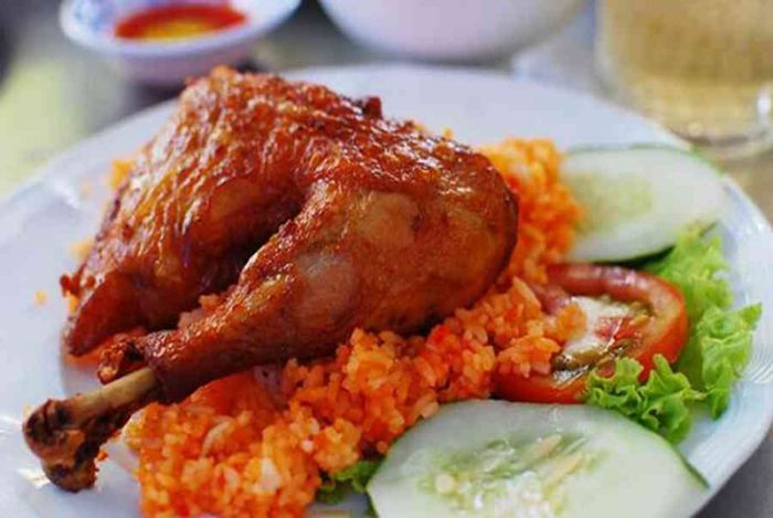 Hình ảnh món cơm chiên đặc biệt tại Quán Cơm Nóng Trang Ship