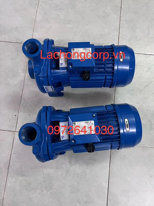 Hình ảnh máy bơm công nghiệp Lạc Hồng
