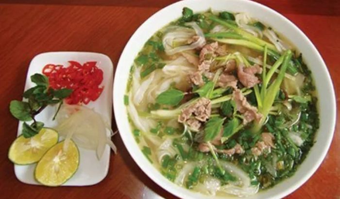 Không gian ấm cúng và sang trọng tại Phở Chú Giàu