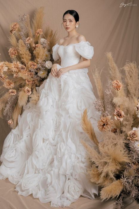 Bộ sưu tập váy cưới mới nhất tại JOY Studio