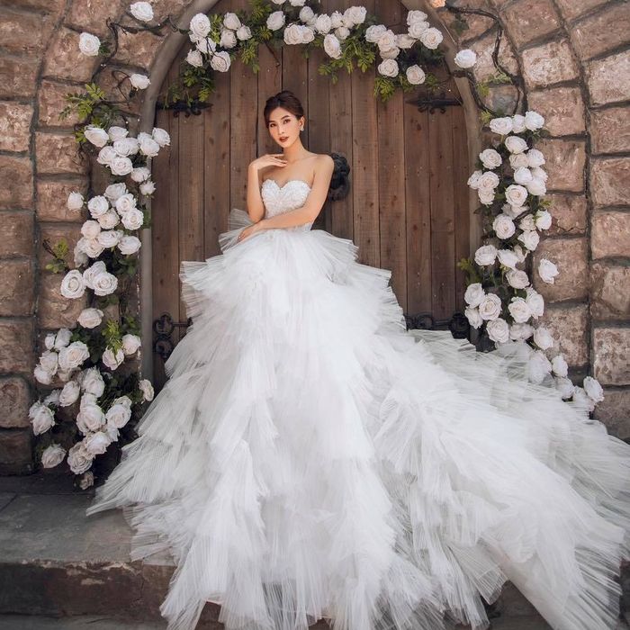 Hình ảnh váy cưới đẹp tại JOY Studio