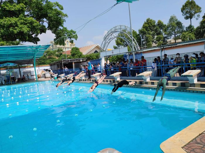 Hình ảnh bể bơi Victory School đẳng cấp