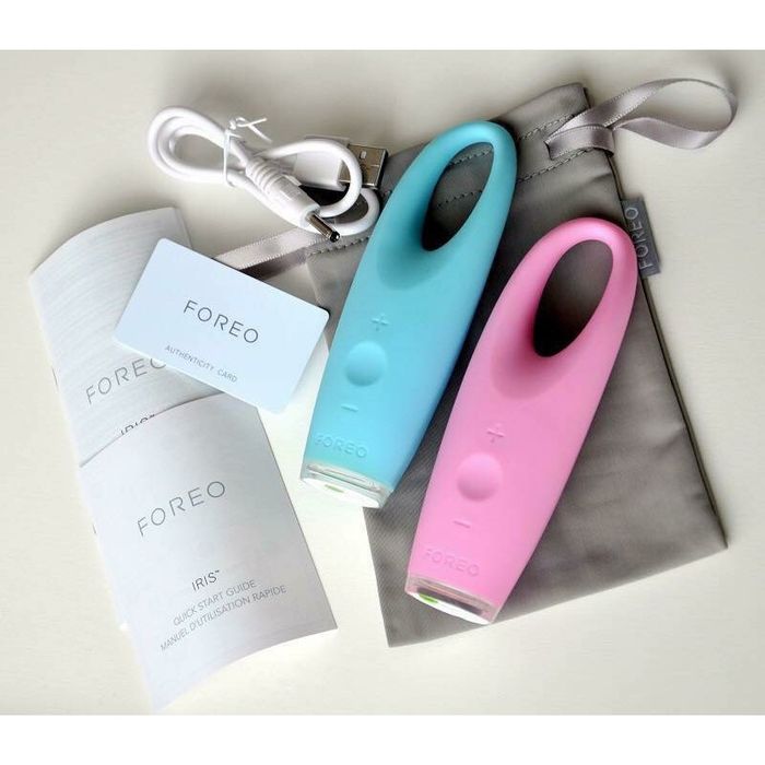 Hình ảnh thực tế máy massage mắt Foreo IRIS phiên bản cao cấp