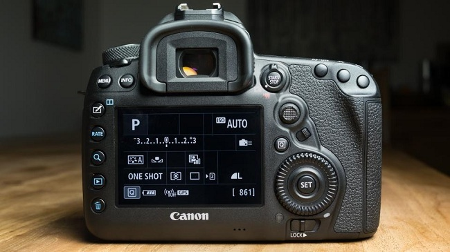 Máy Ảnh Canon EOS 5D Mark IV (Body) - Hàng Nhập Khẩu