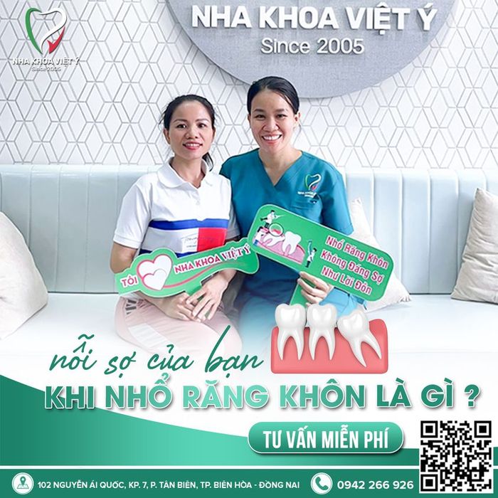 Hình ảnh đội ngũ y bác sĩ chuyên nghiệp tại Nha Khoa Việt Ý