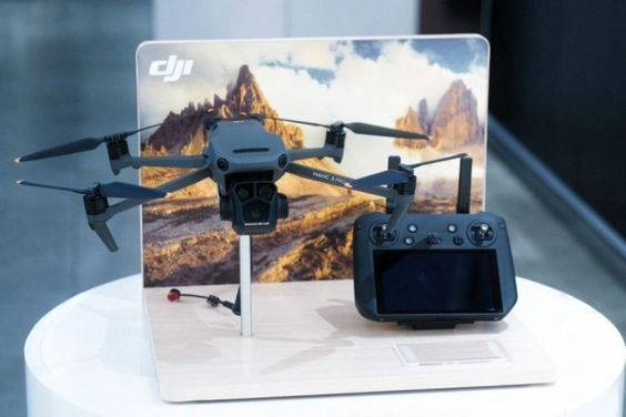 Flycam DJI Mavic 3 Pro Fly More Combo (DJI RC) quay video 5.1K/fps