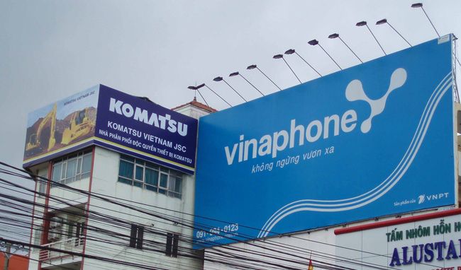 Hình ảnh thi công biển hiệu tòa nhà chuyên nghiệp của AIT Group