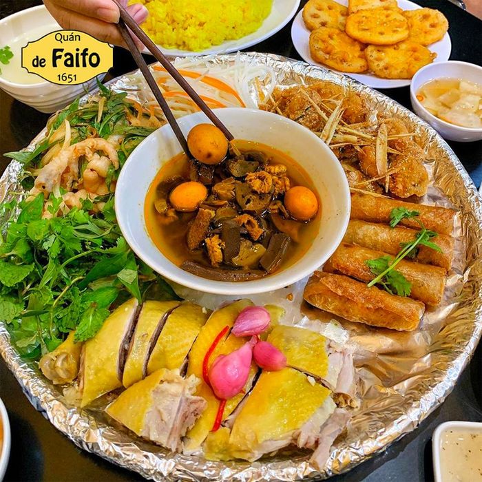 De Faifo - Không gian ẩm thực Hội An thu nhỏ
