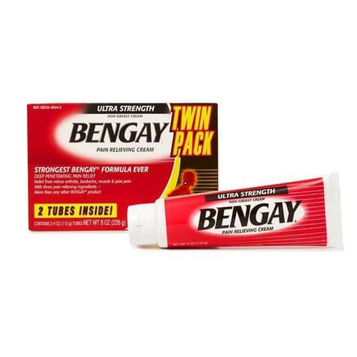Hình ảnh chi tiết bao bì và kết cấu kem BENGAY Ultra Strength