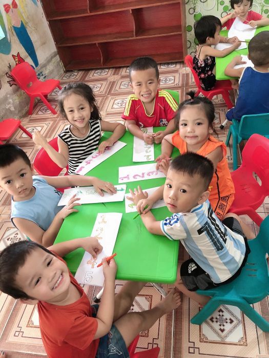 Hoạt động vui chơi của bé tại Mầm non Song Phan