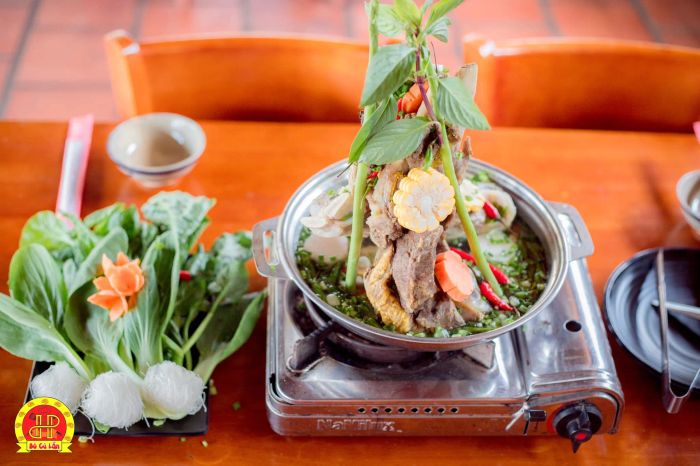 Không gian sang trọng và các món nướng hấp dẫn tại Bò Cù Lần