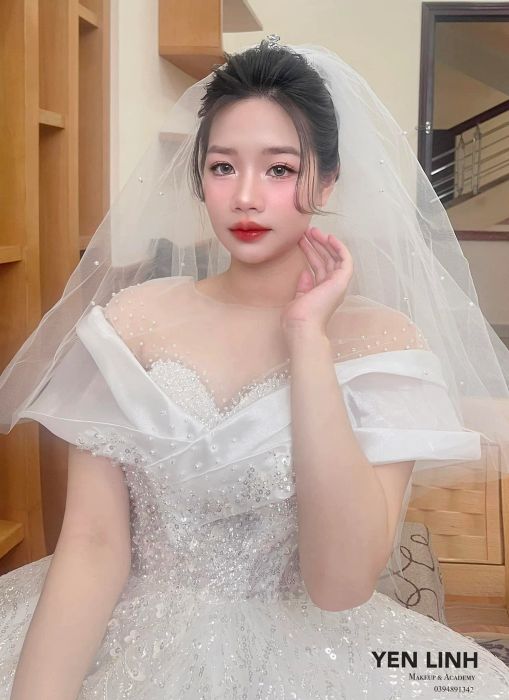 Hình ảnh thực tế quá trình đào tạo tại Yến Linh Makeup Artist