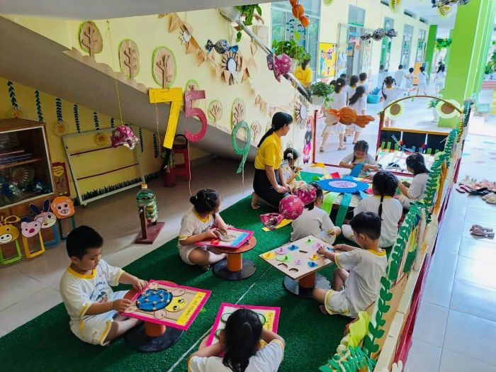Giờ học ngoài trời đầy hứng khởi tại Trường Mầm Non 3/2