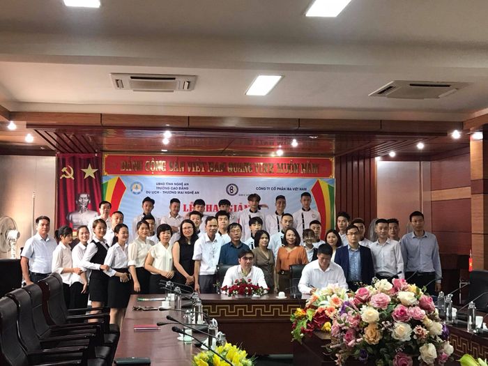 Ảnh ấn tượng về không gian học tập và thực hành hiện đại tại Trường Cao Đẳng Du Lịch - Thương Mại Nghệ An