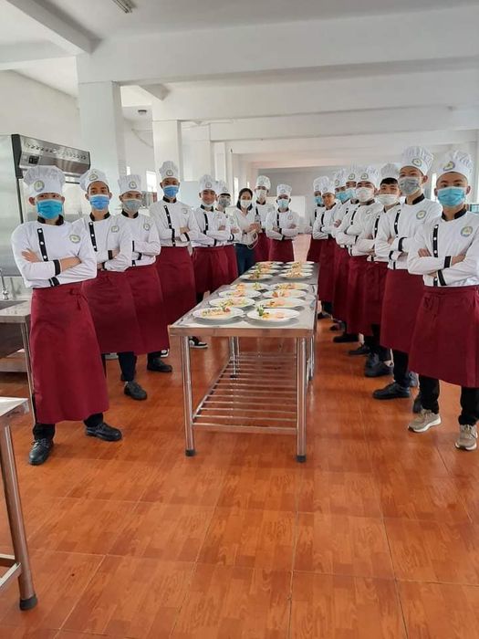 Hình ảnh tuyệt đẹp về khuôn viên Trường Cao Đẳng Du Lịch - Thương Mại Nghệ An - nơi ươm mầm những tài năng ngành dịch vụ tương lai.