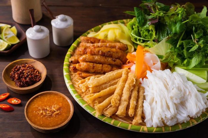 Hình ảnh Nơm Quán – Địa điểm ăn vặt lý tưởng tại Vĩnh Lộc