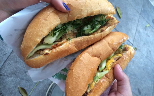 Bánh mì kẹp - Tác phẩm nghệ thuật ẩm thực đường phố