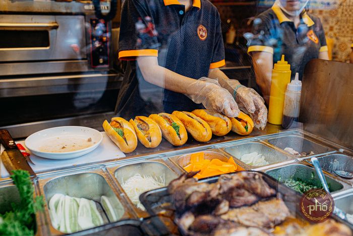Bánh mì Phố - Nét đẹp ẩm thực truyền thống cách tân
