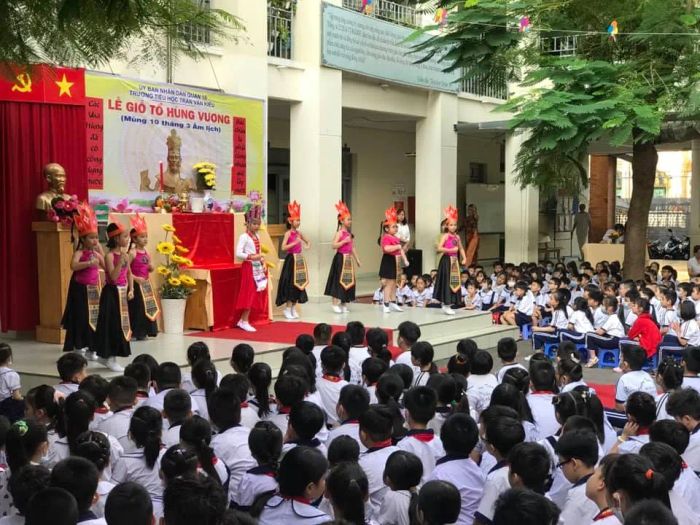 Góc nhìn nghệ thuật về Trường Tiểu học Trần Văn Kiểu - Ảnh 2