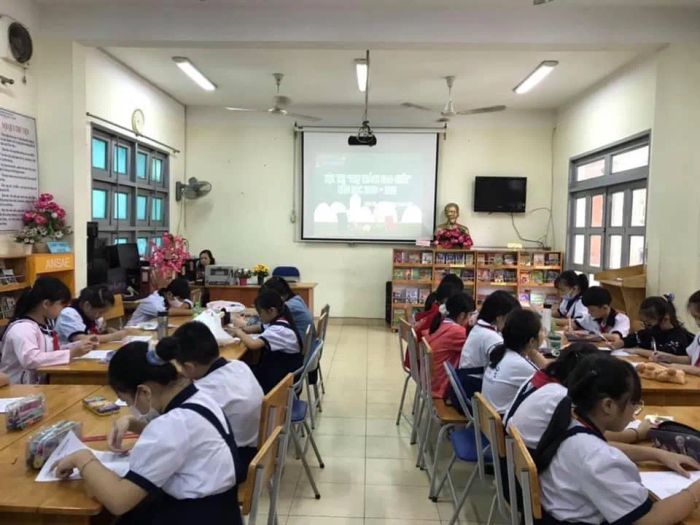 Khoảnh khắc đẹp tại Trường Tiểu học Trần Văn Kiểu - Ảnh 1
