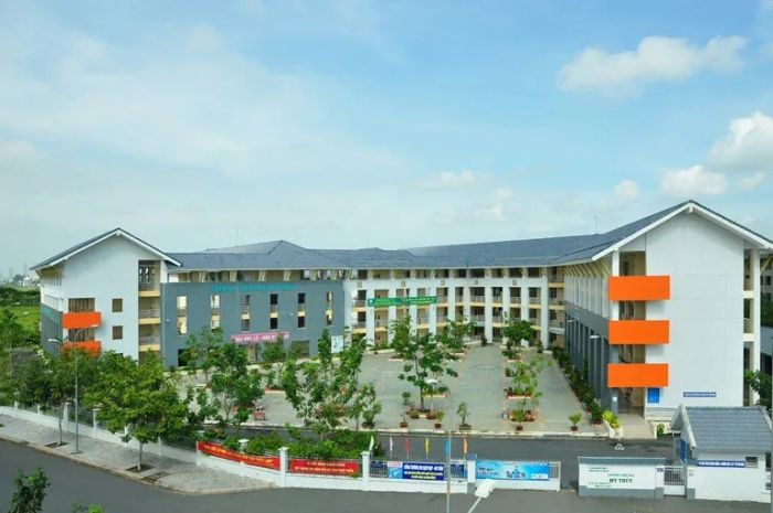 Trường Tiểu học Mỹ Thủy ảnh 1