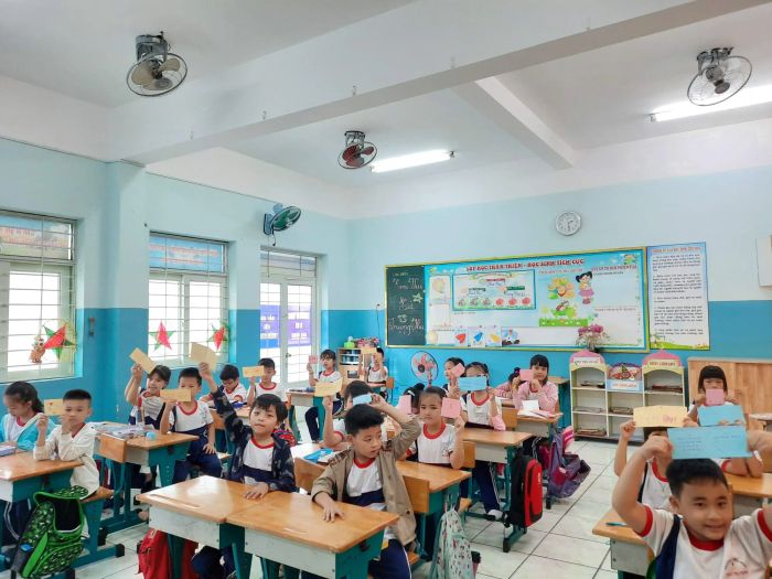 Khuôn viên xanh mát tại Trường Tiểu học Triệu Thị Trinh