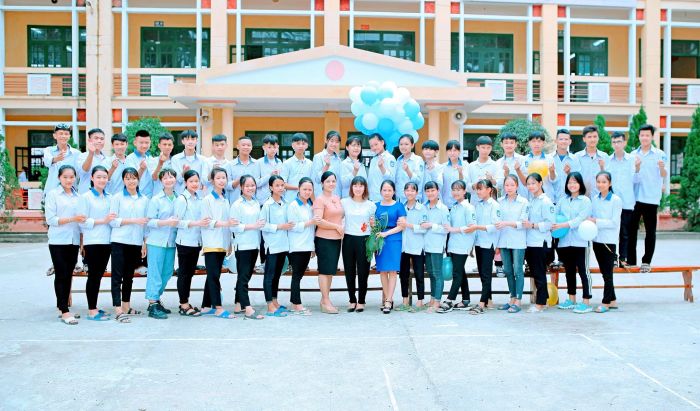 Không gian xanh mát Trường THCS Nhân Thịnh - Nơi học sinh phát triển toàn diện cả trí lực và thể chất