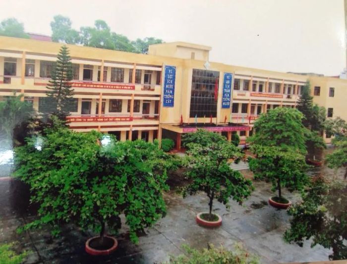 Toàn cảnh Trường THCS Trần Phú - Ngôi trường khang trang với cơ sở vật chất hiện đại giữa lòng thành phố