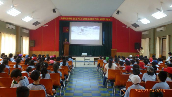 Khoảnh khắc đầu tiên - Trường Tiểu học Thiên Hộ Dương qua ống kính