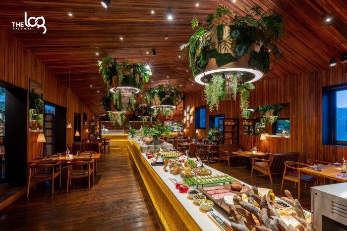 Không gian sang trọng tại The Log Restaurant