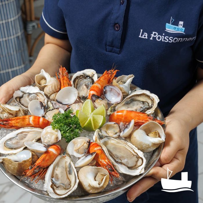 Hải sản tươi sống được chế biến tại La Poissonnerie