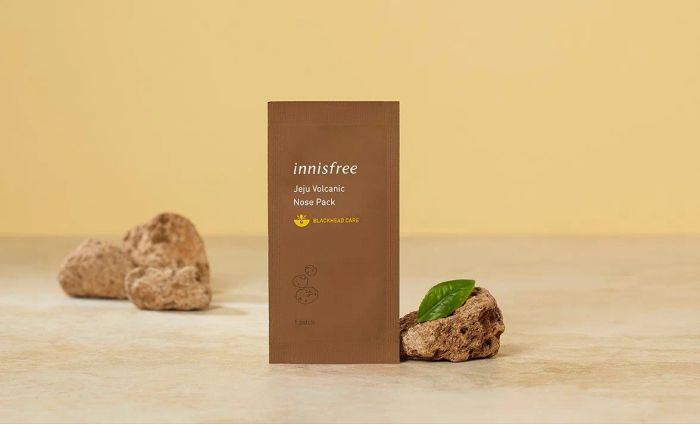 Miếng Dán Lột Mụn Innisfree Jeju Volcanic Nose Pack Ảnh 1