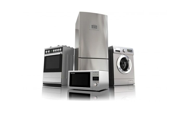 Hình ảnh hoạt động sửa chữa chuyên nghiệp tại Điện lạnh Tuấn Hùng