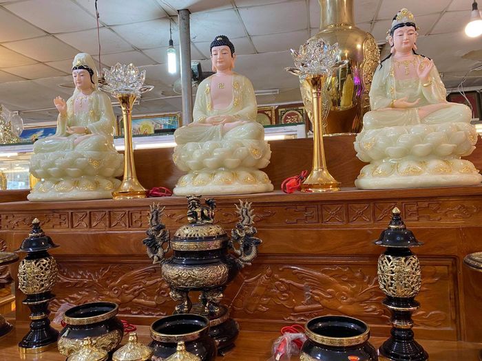 Không gian trưng bày ấn tượng tại Đồ Thờ Trường An - Ảnh 1
