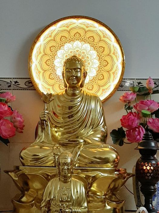 Không gian trưng bày ấn tượng tại Đồ Thờ Cúng Kim Dung - Ảnh 1