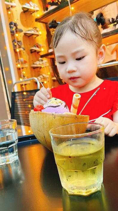 Không gian xanh mát đậm chất dừa tại quán