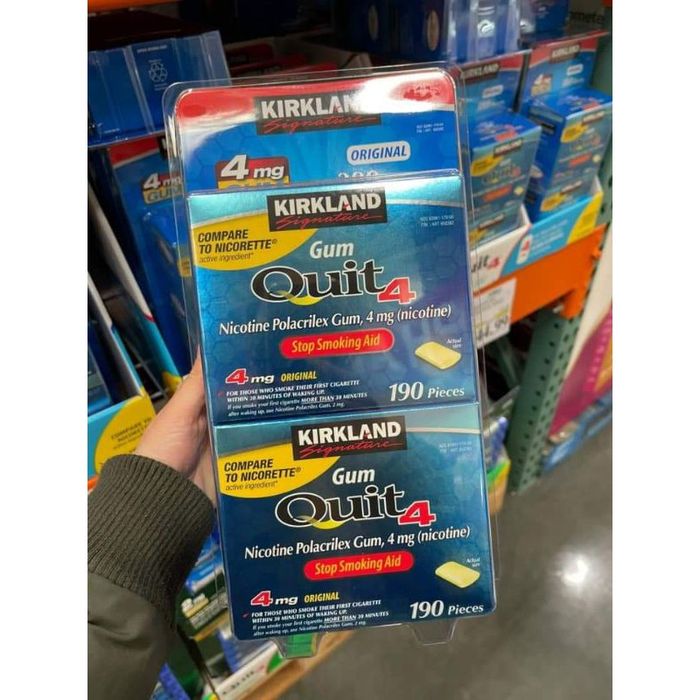 Hình ảnh kẹo cai thuốc Kirkland Signature Quit 2 Gum Ice Mint