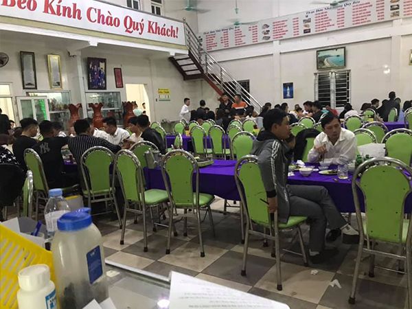 Không gian ấm cúng tại Nhà hàng Quy Béo - Ảnh 2