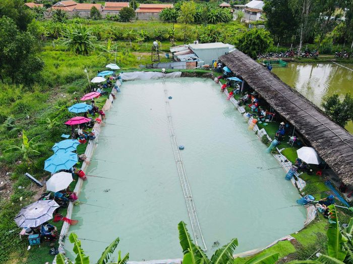 Không gian xanh mát tại Hồ Câu Nguyên Khang